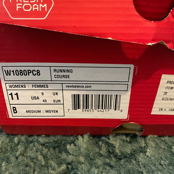 New Balance 1080 - Picture 3 of 9